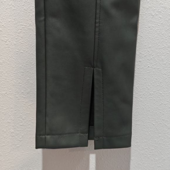 NWT Steve Madden Vegan Leather Anastasia Leggings Hunter Green Size Large - Picture 4 of 8